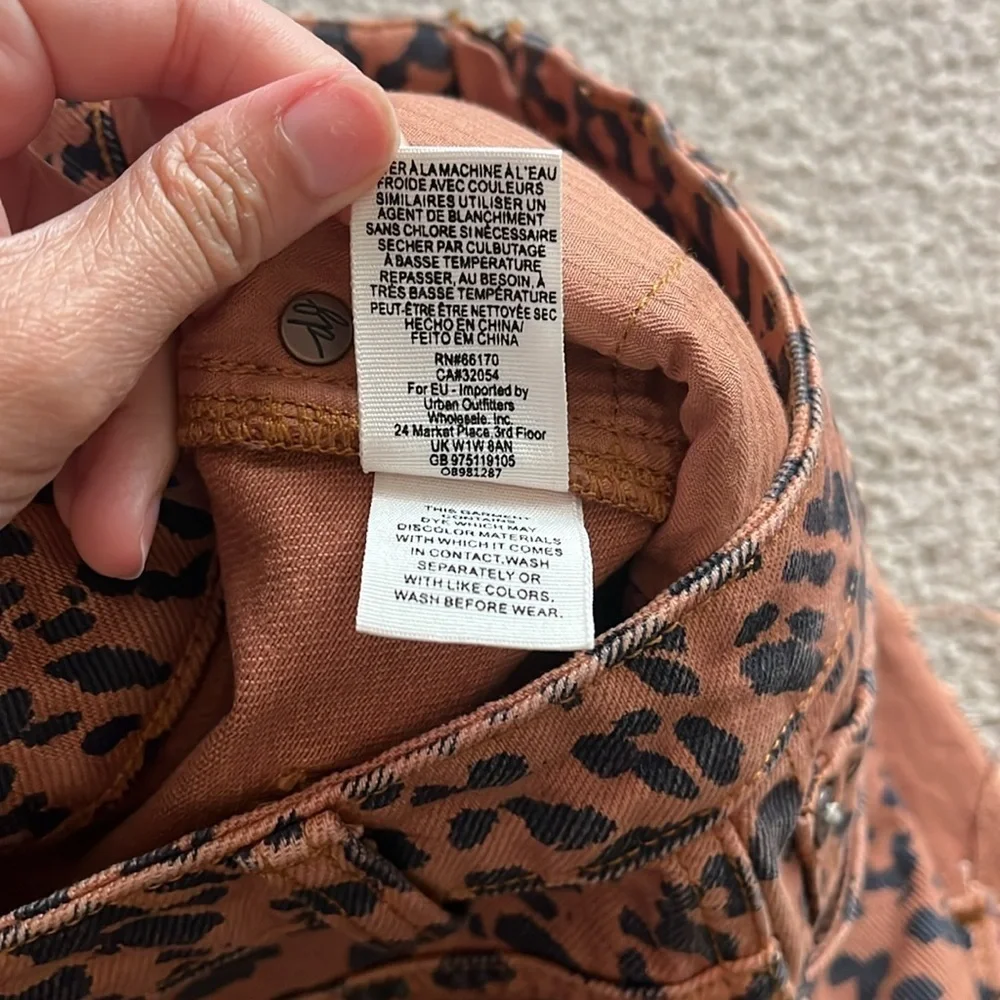 “Free People: Leopard Skirt size 2”